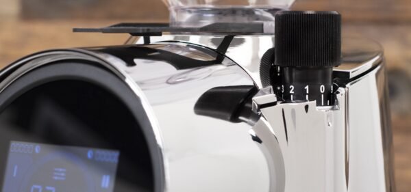 Eureka Helios 65 Coffee Grinder in Chrome - Image 17