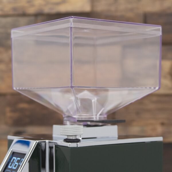 Eureka Mignon Magnifico Coffee Grinder in Gourmet Green - Image 11