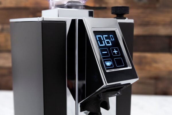 Eureka Mignon Specialita Espresso Grinder in Matte Black - Image 10