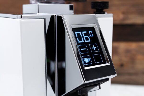 Eureka Mignon Specialita Espresso Grinder in White - Image 10