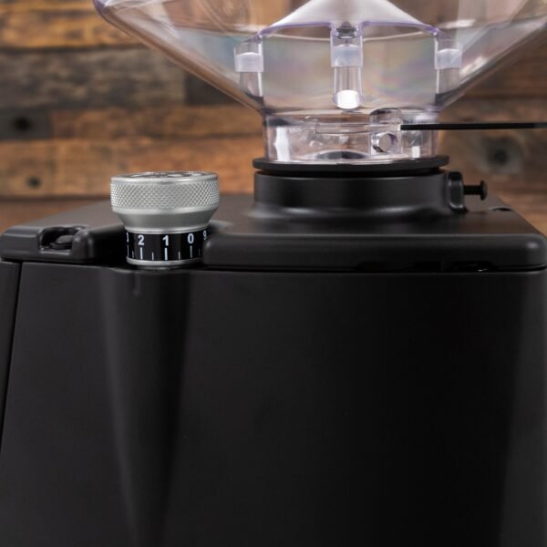 Eureka Atom Specialty 75 Espresso Grinder in Black - Image 8