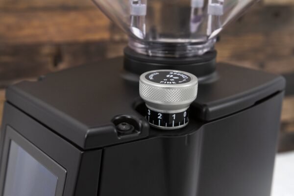 Eureka Atom Specialty 65 Espresso Grinder in Black - Image 12