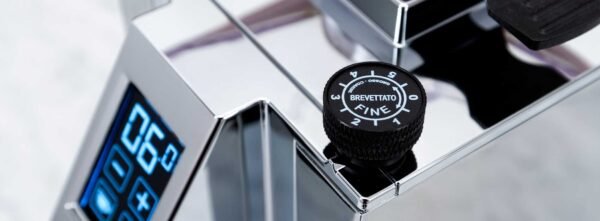 Eureka Mignon Specialita Espresso Grinder in Chrome - Image 12