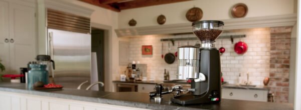 Quamar M80 Dosing Espresso Grinder in Black - Image 7