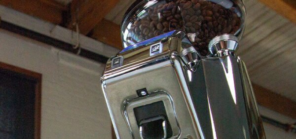 Eureka Zenith 65E High Speed Espresso Grinder in Chrome - Image 13