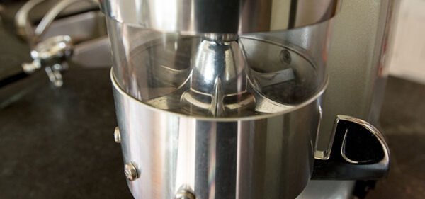 Quamar M80 Dosing Espresso Grinder with Timer in Silver - Image 4
